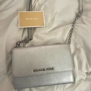 Michael Kors crossbody leather wallet bag new without tags